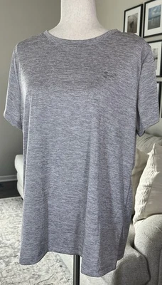 Camiseta de mujer Under Armour Heat Tech -Twist de secado rápido talla XL manga corta Foto 1 de 4