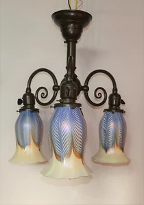 Bradley & Hubbard Ceiling Fixture, Quezal Shades (Tiffany, Steuben, Handel Era) - Picture 1 of 12