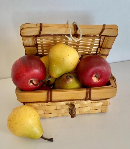 Vintage Wicker Basket with Lid Tiny and 16 Pieces of Fruit Apples Pears Peppers Cover