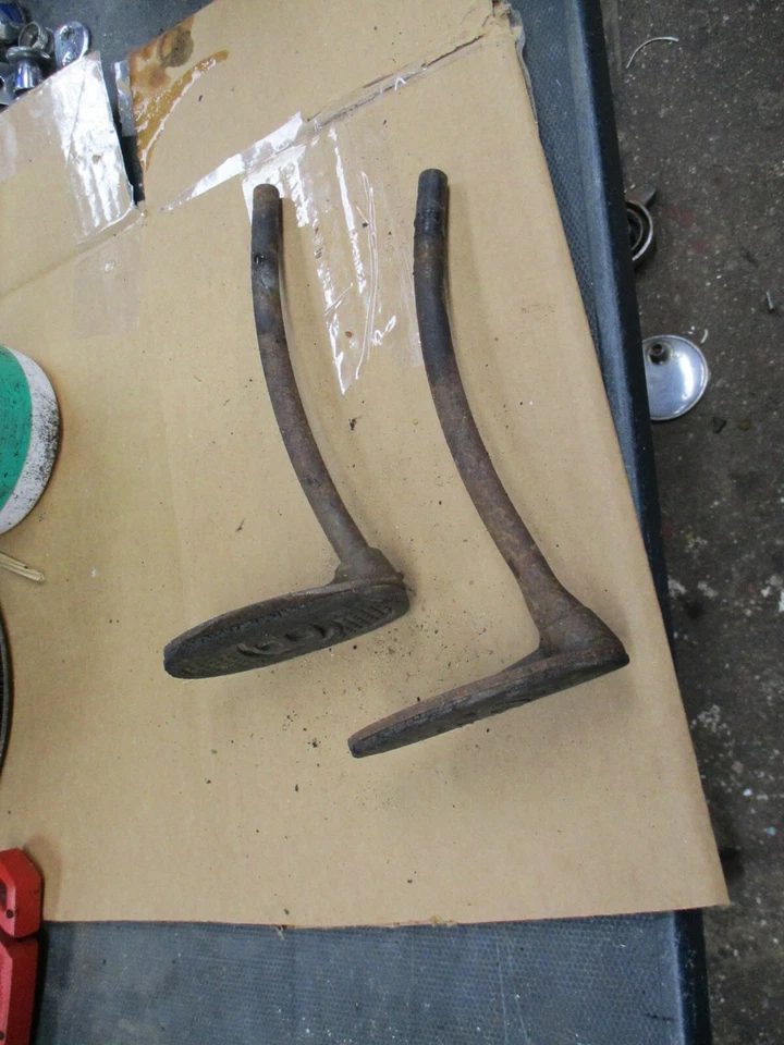 Pedales de embrague y freno Rolls Royce Dawn Bentley Mark VI R tipo Foto 1 de 4