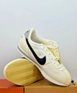 NIKE CLASSIC CORTEZ BASIC (GS) SNEAKERS WHITE/BLUE KIDS SIZE 5.5Y (302597 141) - Picture 1 of 6
