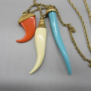 Vintage Kenneth Lane Halskette KJL Anhänger Horn blau orange creme 28 Zoll - Bild 1 von 8