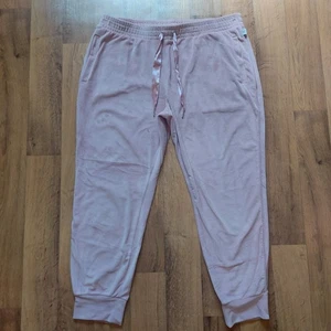 NEW.WOMENS.GEORGE.PINK VELVET PIPED SIDE CUFFED LEG PYJAMA BOTTOMS.SIZE 20-22 - Picture 1 of 10