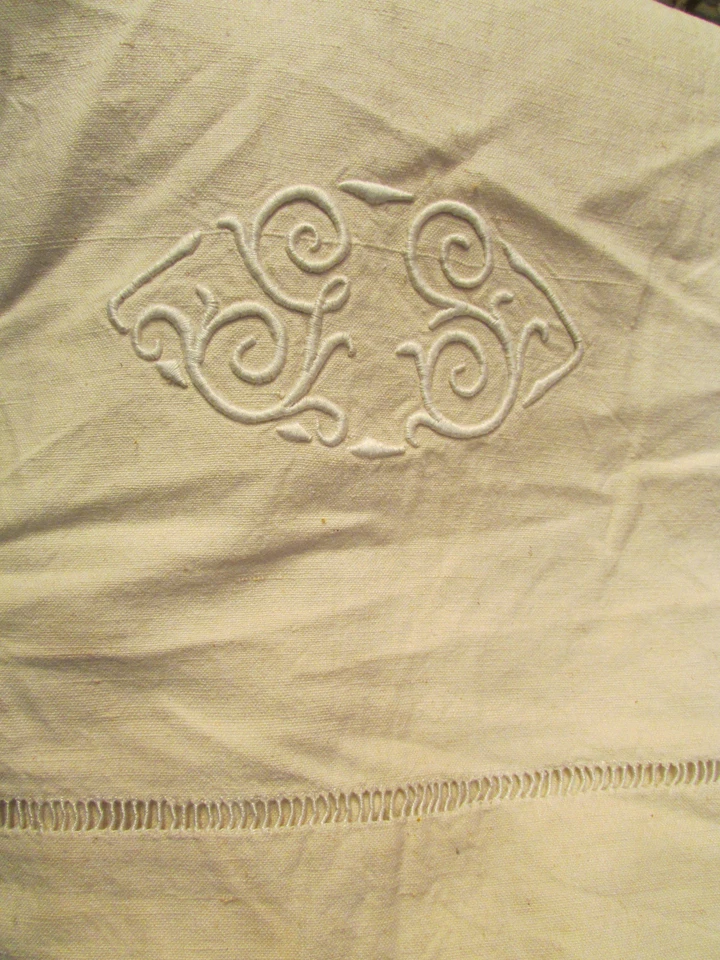 ancien drap metis monogramme GS brodé liseret broderie ajouree - Photo 1/1