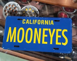 MOONEYES Embossed LICENSE PLATE Custom Auto HOT ROD Gasser V8 Drag Racing MOON - Picture 1 of 5