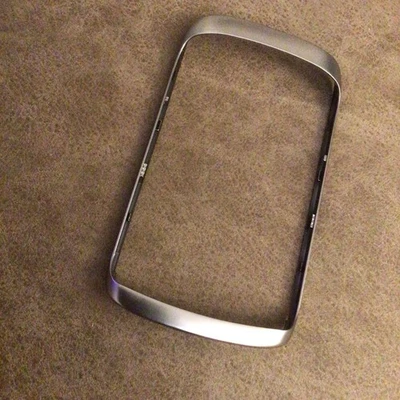 Replacement Blackberry Curve 9360 Back Cover Frame Surround - SILVER — 第 1/4 张图片