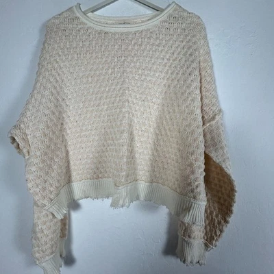 Urban Outfitters Womens Cream Textured Knit Dolman Sleeve Crop Sweater Medium - Image 1 of 4