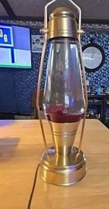 LÁMPARA DE LAVA ROJA de colección estilo linterna adorno dorado ¡FUNCIONA! MCM de 18,5" - Imagen 1 de 3
