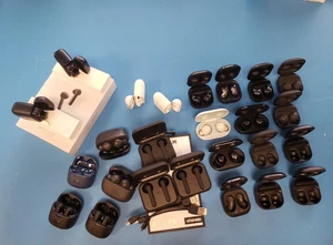 Lot écouteurs HS / incomplets – Pour pièces ou réparation – Plusieurs marques 3 - Foto 1 di 1