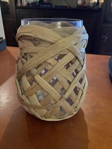 Straw/Wicker covered glass vase decorative Jar home accent Table Decor - Picture 1 of 3