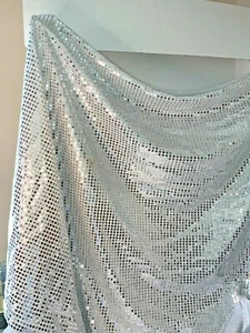 Schimmernder/Glitzer Stoff Verwendung für Kulissen, Tische, Party Stück 107" L x 43" B - Bild 1 von 6