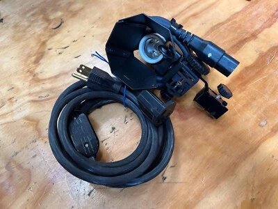 Lowel L2-10 L-Light with Stand-link - Image 1 of 2