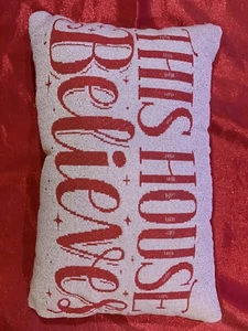Looks like Hand Embroidered it’s not,Living room, any room Decorative pillow, - Picture 1 of 1