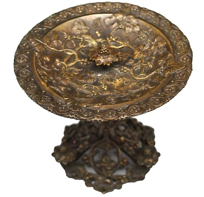 Exquisita tazza escultural francesa neoclásica de bronce de finales del siglo 1860, 5,5x5" Foto 1 de 4