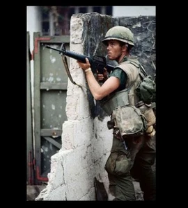 Vietnamkrieg US Marine Foto Tet Offensive Hue City 1968 USMC - Bild 1 von 2