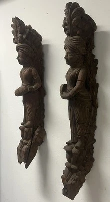 Juego de 2 deidades Krishna talladas indias de madera maciza del siglo XVIII - 31" de alto Foto 1 de 4