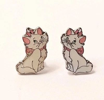 Aretes pequeños Disney Aristocats Marie White Kitty Cat Foto 1 de 4