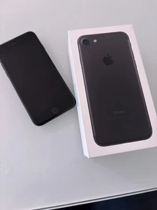 Apple iPhone 7 32GB, A1660, Black, Unlocked (EXCELLENT CONDITION) - Photo 1 sur 12