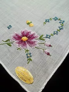 Vintage lila Blumen Taschentuch Stickerei Taschentuch UNBENUTZT Etikett Taschentuch 709 - Bild 1 von 7