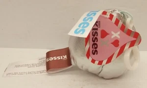 Hershey's Kisses Pequeño Beso de Peluche PLATEADO con Clip de Mochila - Imagen 1 de 2
