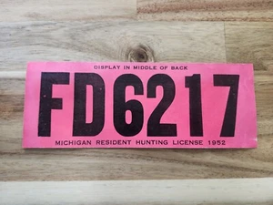 VINTAGE 1952 RESIDENT MICHIGAN HUNTING LICENSE LARGE SIZE LICENSE - Picture 1 of 2