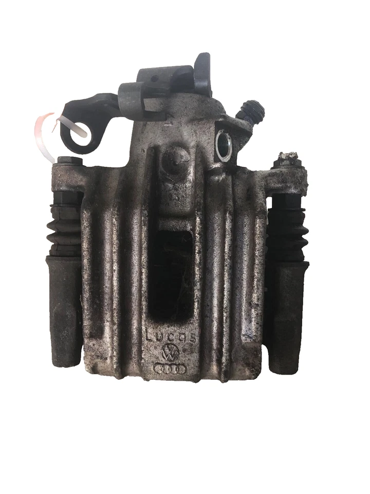 Pinza de freno trasera derecha lado del pasajero derecho OEM VOLKSWAGEN JETTA GLI 2000-2004 Foto 1 de 4