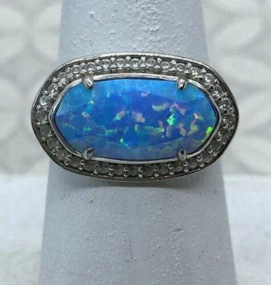 Anillo Kendra Scott Emmalina Azul Hielo Kyocera Ópalo Tono Plata Talla 6 Foto 1 de 4