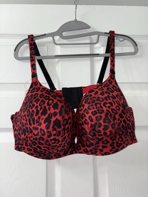Nuevo con etiquetas Sujetador Cacique 44C Rojo Estampado Animal Satinado Forrado Con Aros Ajustable Foto 1 de 4