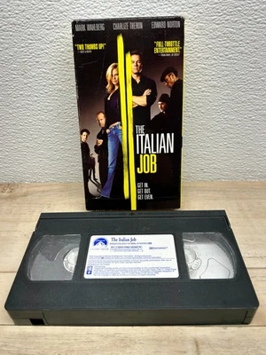 Vtg "The Italian Job" 2003 VHS Movie Mark Wahlberg & Charize Theron - Image 1 of 4