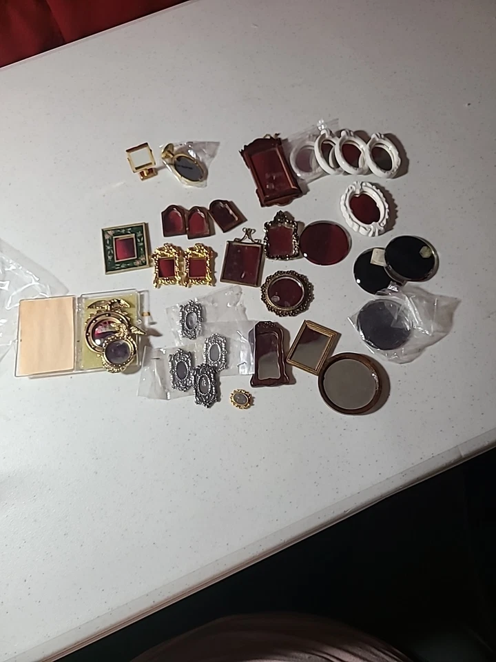 31 espejos retrovisores miniatura para casa de muñecas de tamaño pequeño Foto 1 de 4