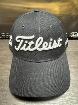 Sombrero ajustable Titleist Golf Tour Classic FJ/ProV1 COLOR: negro/blanco Foto 1 de 2