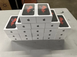 NEW Apple iPhone 6s 32 GB - Space Gray (Unlocked) A1688 - NEW SEALED - Picture 1 of 3