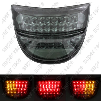 Luz trasera LED integrada señales de giro de freno para Honda CBR954RR 2002-2003 Foto 1 de 4