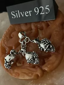 Silver Skulls ( See/ Hear /speak No Evil ,,,Pendant And Silver Chain - Picture 1 of 3