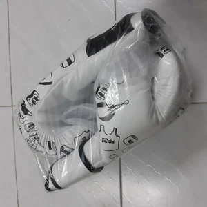 Fairtex Muay Thai Gloves 16 oz Gloves Bgv14w w muay Thai, mma, kickboxing - Picture 1 of 12