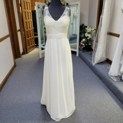 DESTINATIONS WHITE WEDDING DRESS 12 NWOT BRIDAL SHOP SALE ORIG $599  9090 - Image 1 of 4