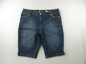 Rocawear Womens Blue Denim Bermuda Embroidered Shorts Sz 20 waist 38" Inseam 13”