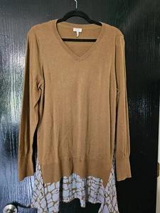 Suéter LOGO by Lori Goldstein Marrón Talla Grande - Imagen 1 de 3