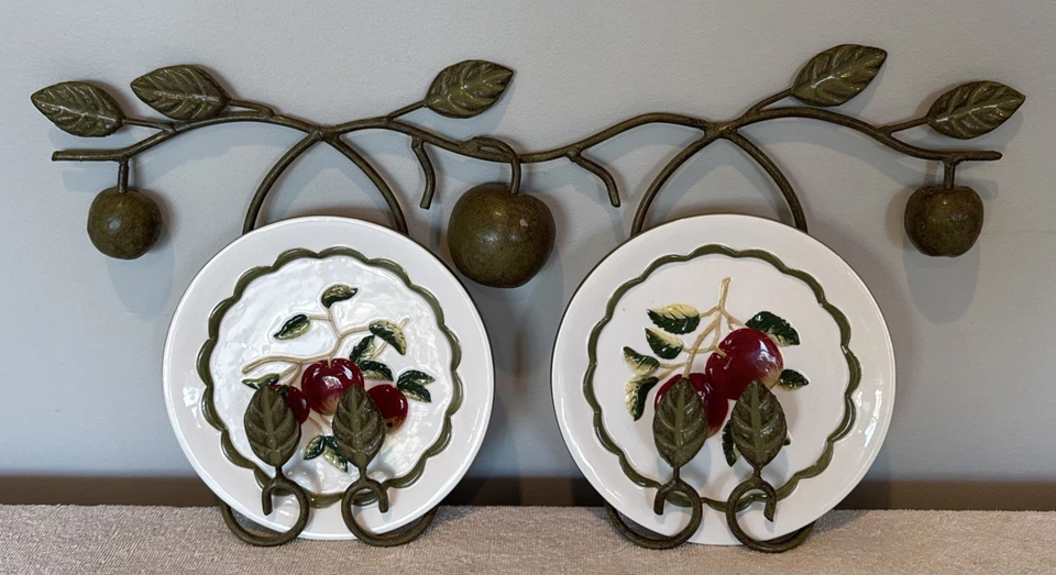 Estante de exhibición de 2 placas de hierro forjado Apple con placas horizontales colgantes raro MWW Foto 1 de 4