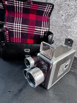 Cámara de película Kodak Brownie II 8 mm de video, lente 13 mm f/2,3, vintage Foto 1 de 4