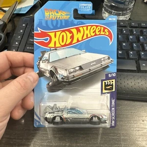Hot Wheels 2019 Super Treasure Hunt Ritorno al Futuro Time Machine Modalità Hover - Foto 1 di 14