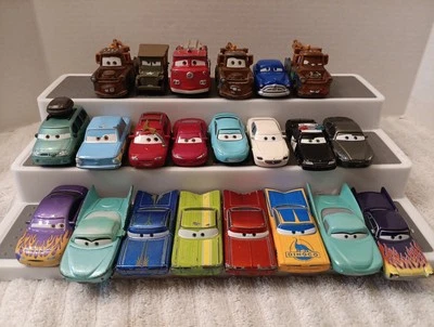 Lote x 22 Coches Disney Pixar - Diecast - Personajes Mixtos Algunos Raro Usado Estado Foto 1 de 4