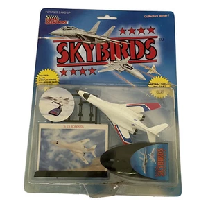 B-1B Bomber Fighter Jet  Racing Champions Skybirds  Military Collectors Series - Picture 1 of 7