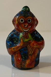 Les Bernard 1960 Vintage Cloisonne Affe hält Obst Figur selten - Bild 1 von 3