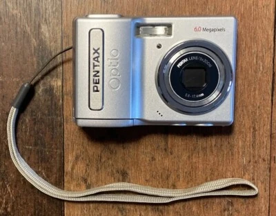 Pentax Optio M10 6 MP Megapixel Digitalkamera Silber - Gebraucht - Bild 1 von 4