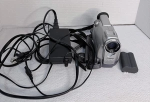 Videocámara digital Canon ZR40 Mini DV - Imagen 1 de 8