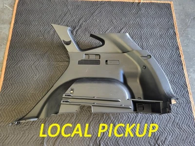 Revestimiento de maletero de panel trasero derecho Hyundai usado OEM para 2022-2025 Tucson Foto 1 de 4