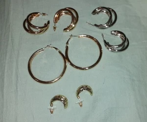 Divertidos Pendientes Perforados Joyería de Moda 4 Pares Tono Dorado y Plateado Lote de 4 - Imagen 1 de 9