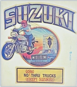 Original Vintage Suzuki No Going Thru LKW Aufbügeln Transfer Motorrad - Bild 1 von 2