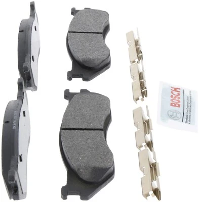 Pastillas de freno semimetálicas Bosch con herrajes delanteras para camioneta Dodge Ram 1500 2003 Foto 1 de 4